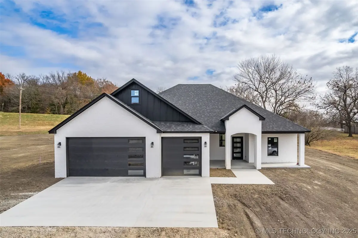 15439 N 55th West Avenue, Skiatook, OK 74070 - Image #1