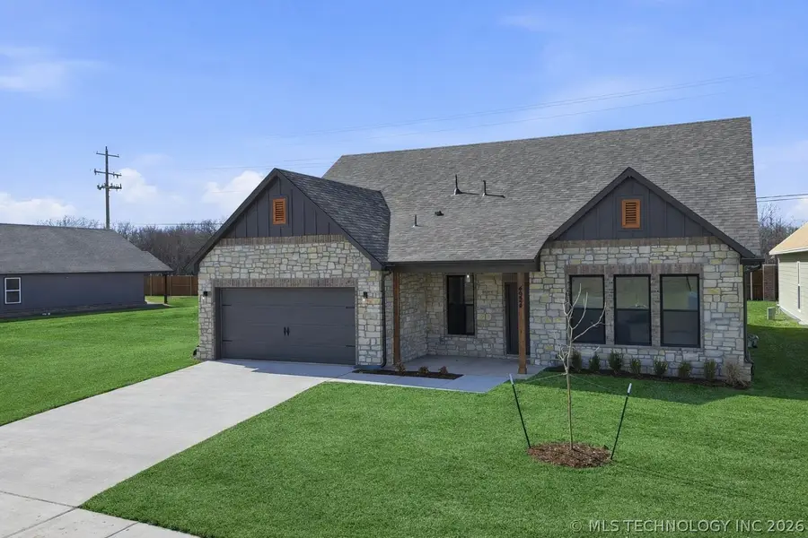 4924 N Walnut Avenue, Broken Arrow, OK 74014 - #2