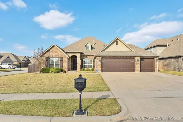 1408 E Canton Street, Broken Arrow, OK 74012