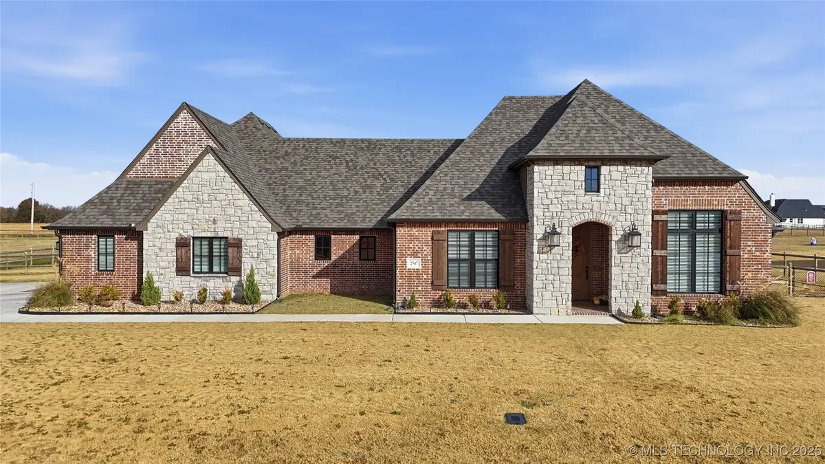 2547 Cross Creek Drive, Oologah, OK 74053 - Image #1