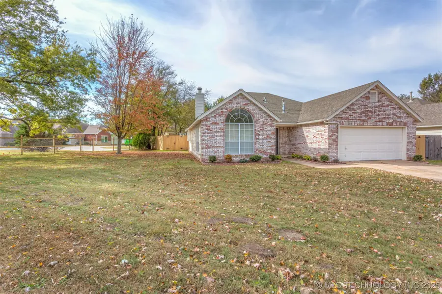 3908 S Walnut Avenue, Broken Arrow, OK 74011 - Image #3