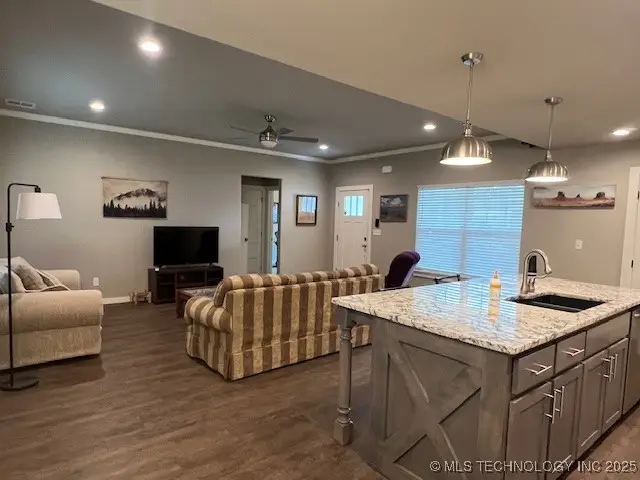 103 E 12th Place, Claremore, OK 74017 - Image #2