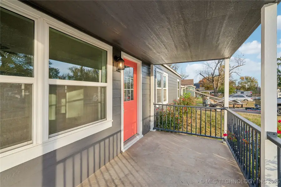 520 E 6th Street, Claremore, OK 74017 - Image #2