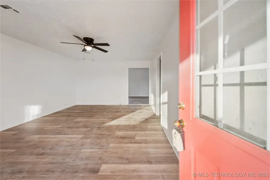 520 E 6th Street, Claremore, OK 74017 - Image #3