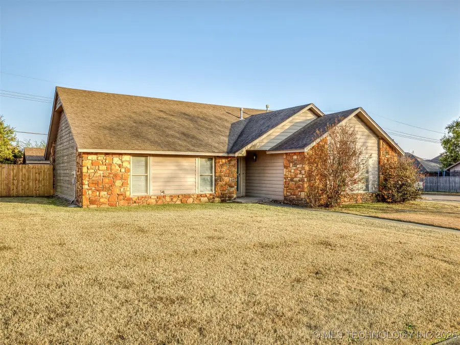 11275 S Douglas Avenue, Jenks, OK 74037 - Image #3