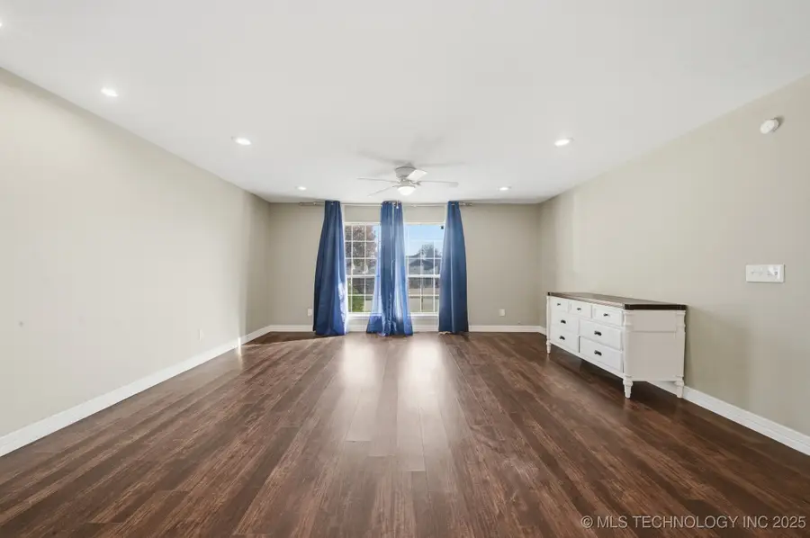 8818 S 72nd East Avenue, Tulsa, OK 74133 - Image #3