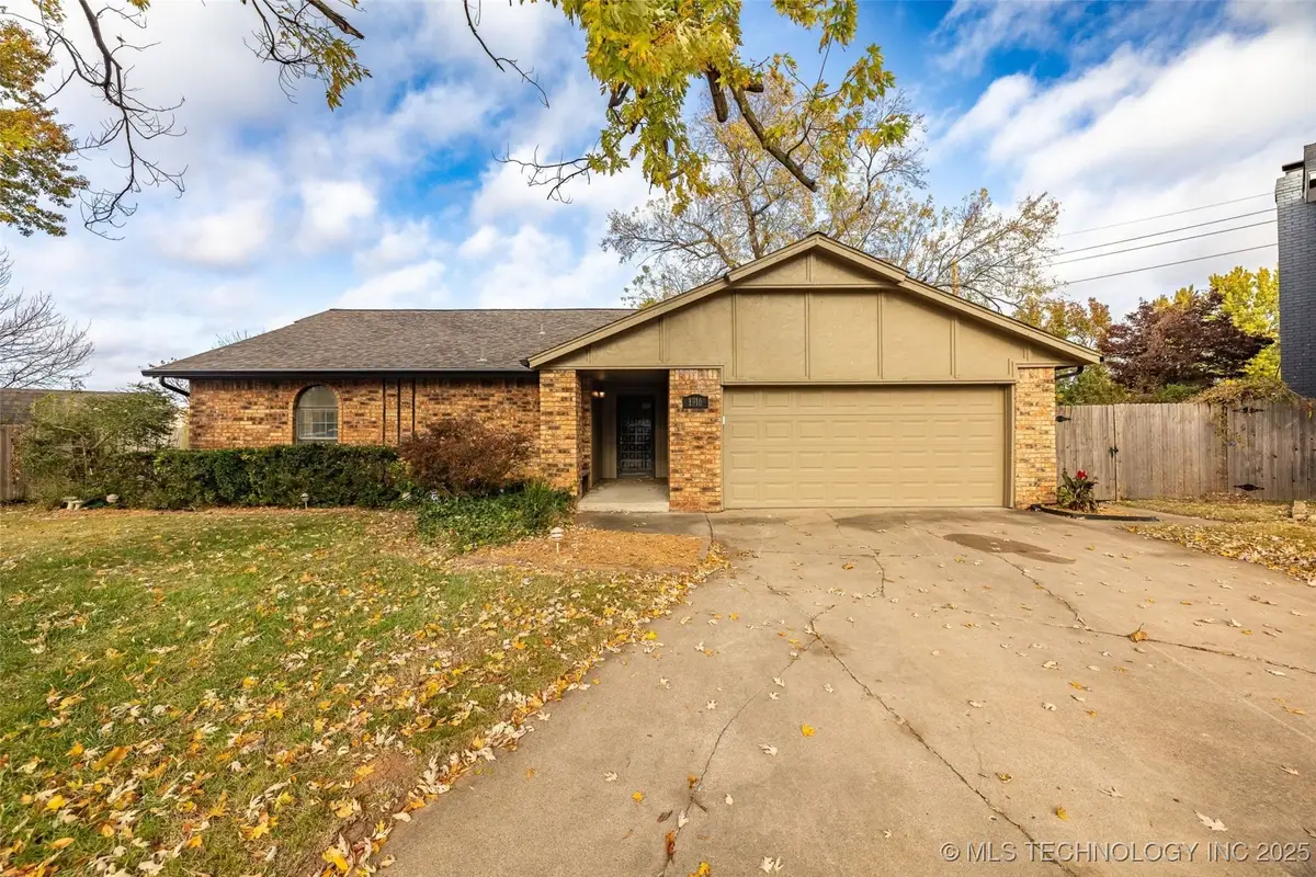 1916 W Indianola Street, Broken Arrow, OK 74012 - Image #1