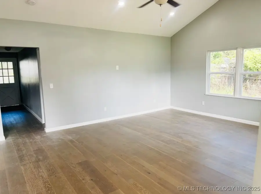 110 N 65th West Avenue, Sand Springs, OK 74127 - Image #3