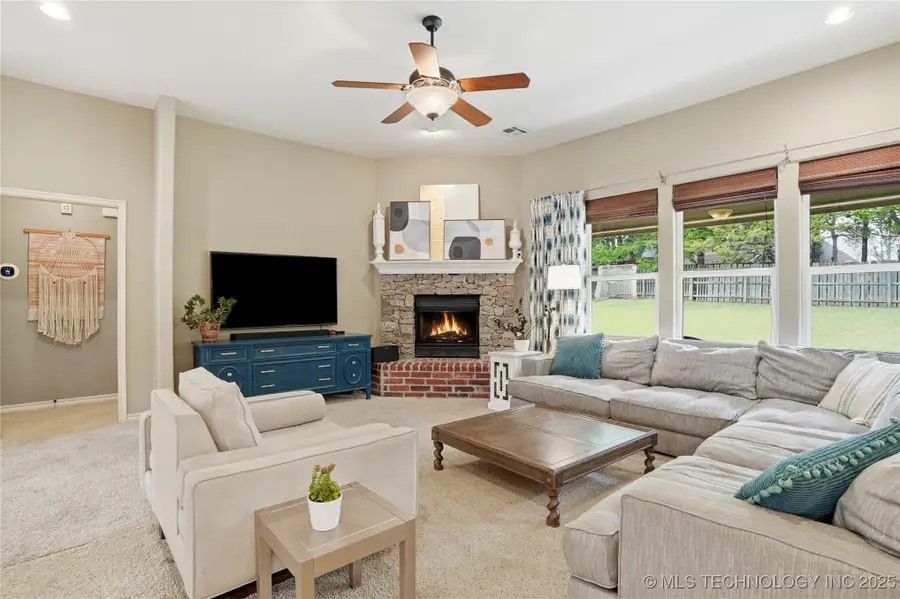 4204 W College Street, Broken Arrow, OK 74012 - Image #2