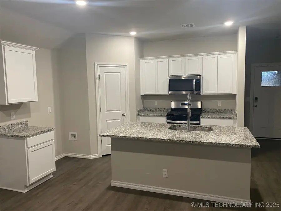 7122 E 155th Place S, Bixby, OK 74008 - Image #3