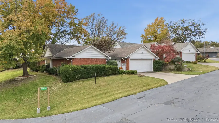 633 Cherry Lane, Bartlesville, OK 74003 - Image #2
