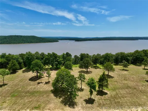 15 Kathy Lane, Eufaula, OK 74432