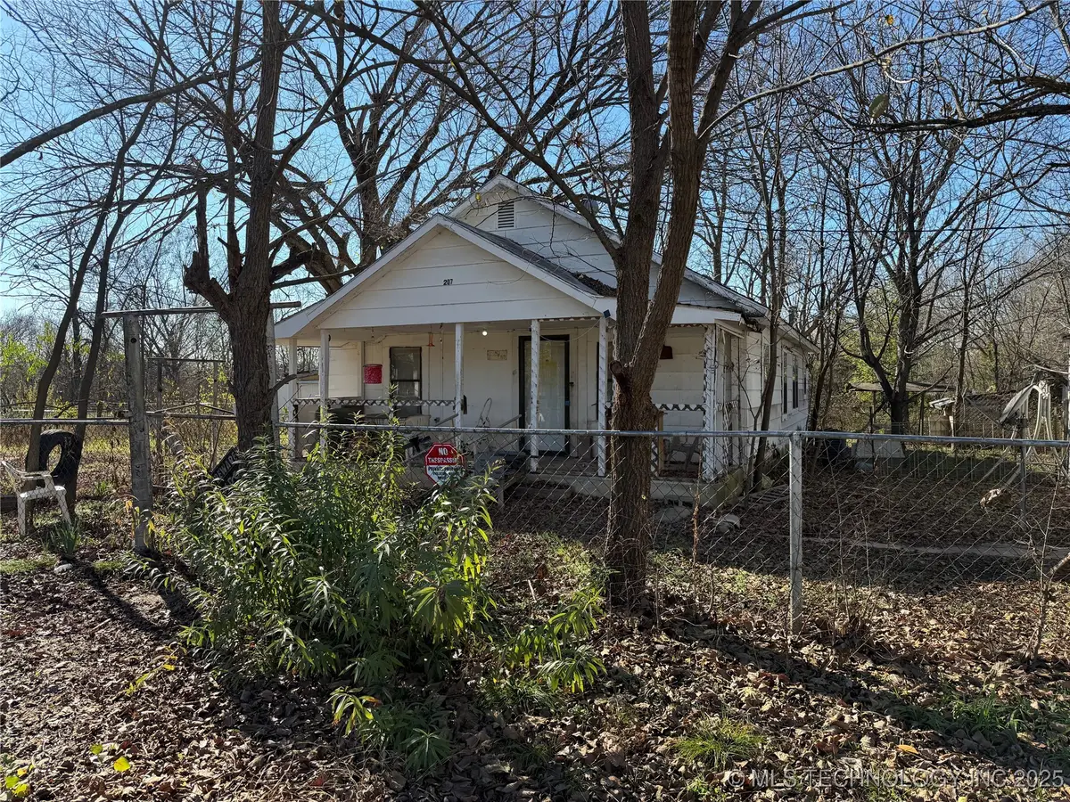 207 S 2nd Street, Ravia, OK 73455 - Image #1