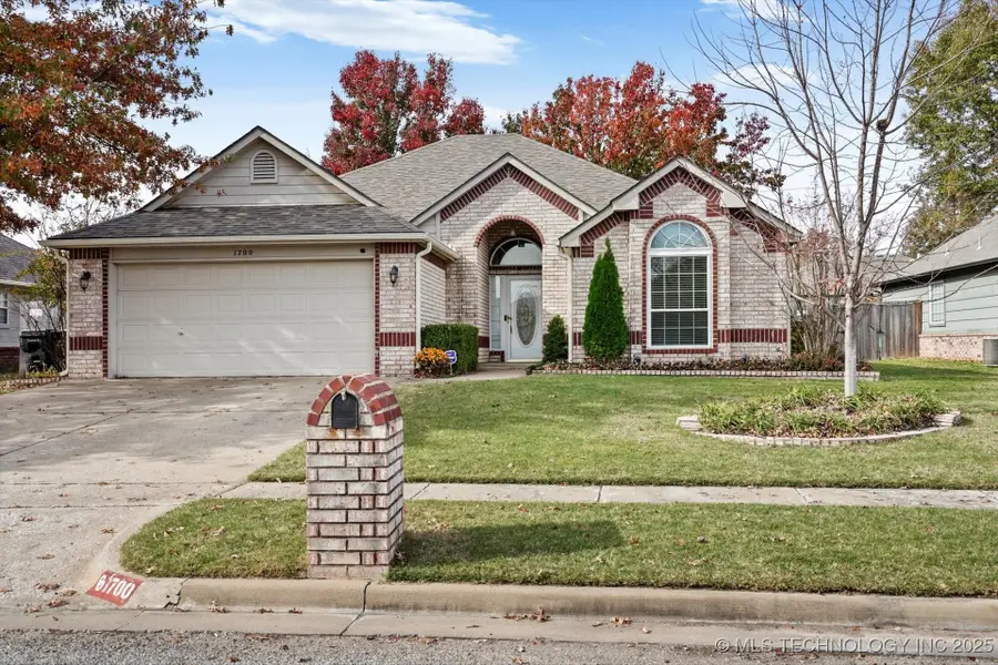 1700 S Maple Avenue, Broken Arrow, OK 74012 - Image #2