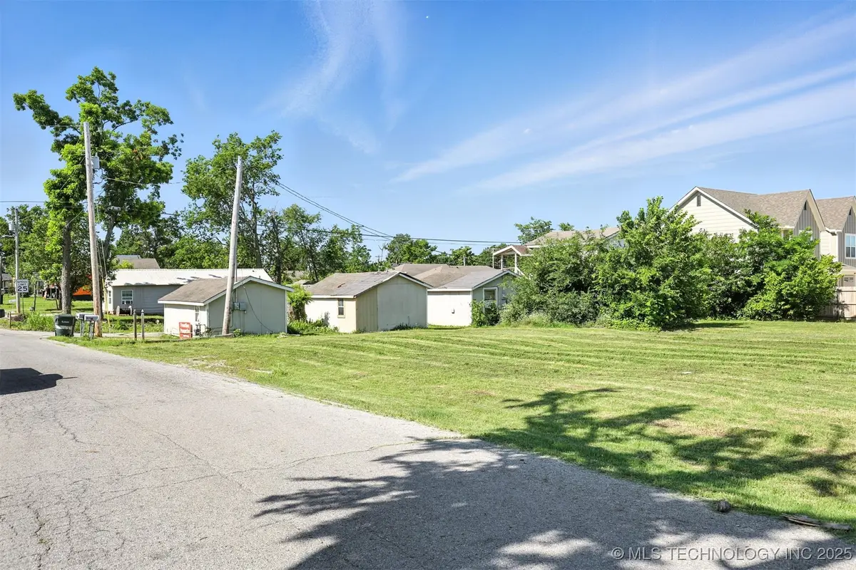 507 S Maryland Avenue, Claremore, OK 74017 - Image #1