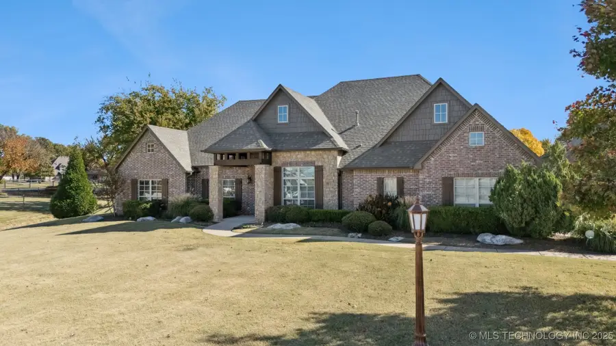 7135 Kingbird Court, Owasso, OK 74055 - Image #2