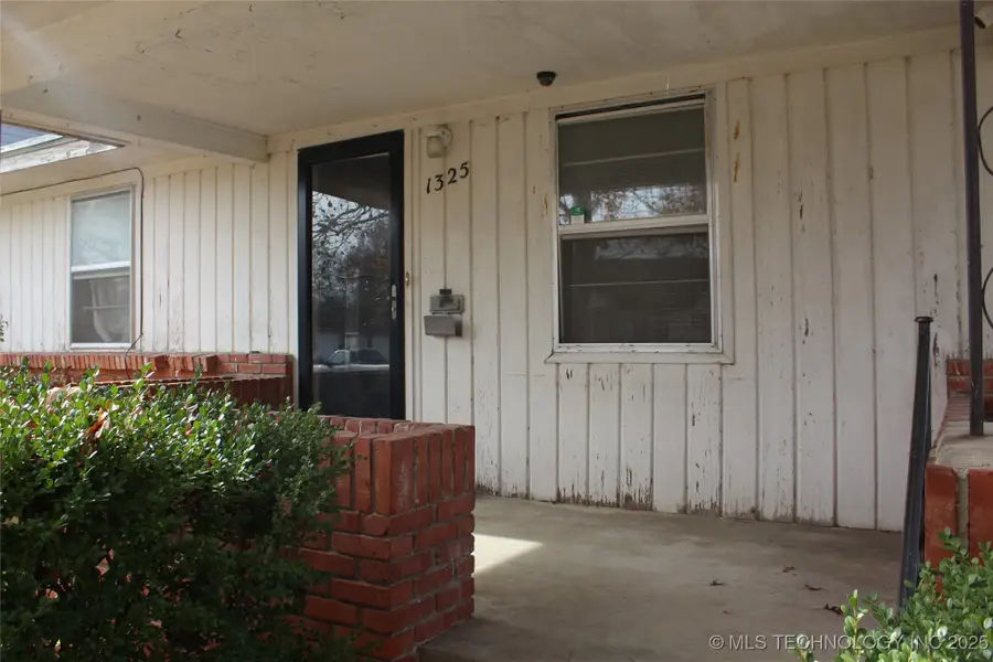 1325 S Dewey Avenue, Bartlesville, OK 74003 - Image #3