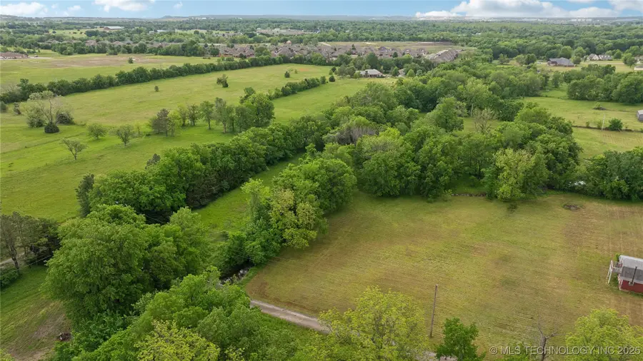 7315 N 119th Avenue E, Owasso, OK 74055 - Image #2