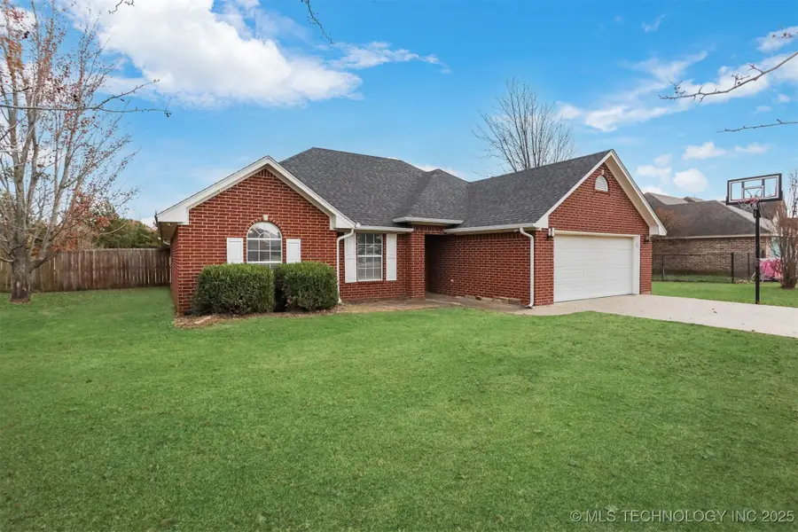 93 Summit Circle, Durant, OK 74701 - Image #2