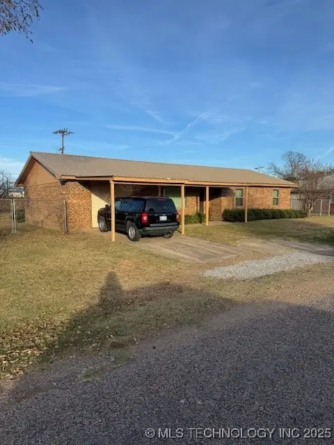 301 Lafitte Street, Tishomingo, OK 73460 - Image #3