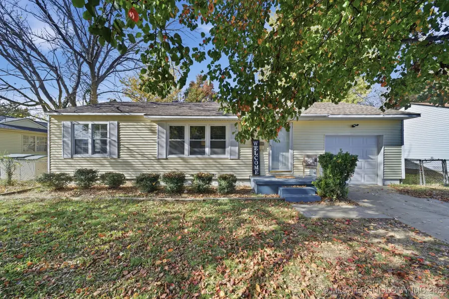 802 N Birch Street, Owasso, OK 74055 - Image #3