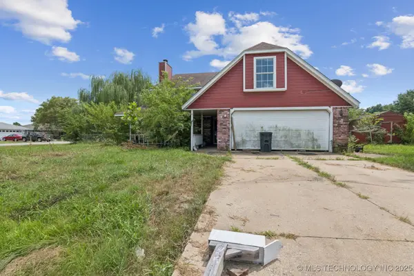 9512 E Sprucewood Drive, Claremore, OK 74019