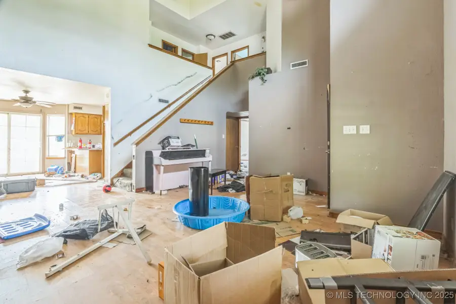 9512 E Sprucewood Drive, Claremore, OK 74019 - Image #3