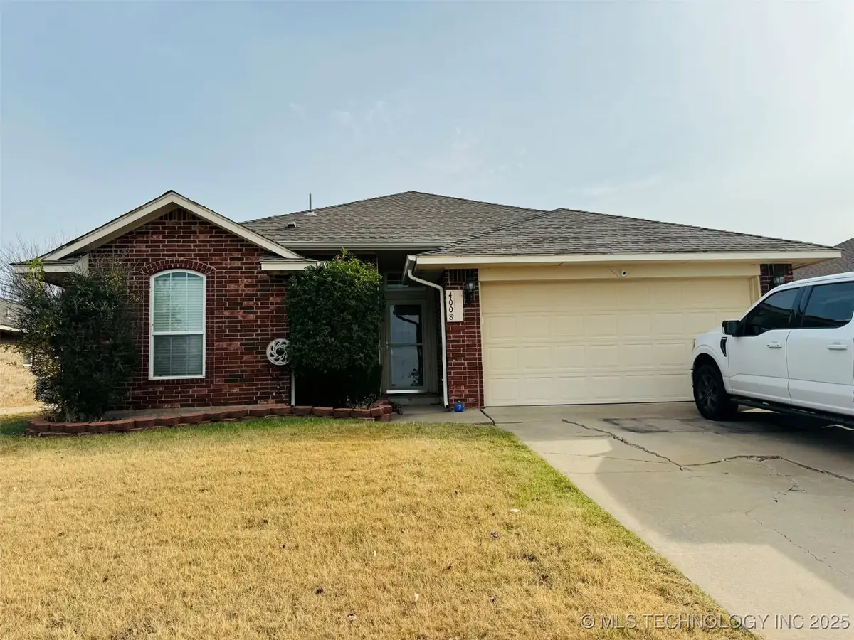 4008 Red Apple, Moore, OK 73160 - Image #1