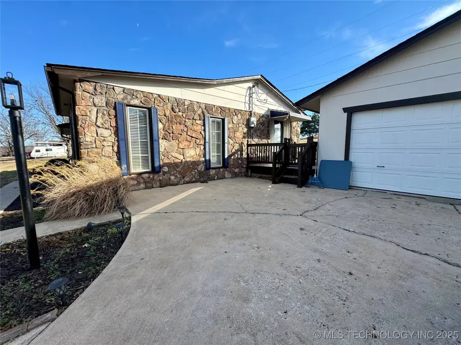 16147 County Road 1562, Ada, OK 74820 - Image #3