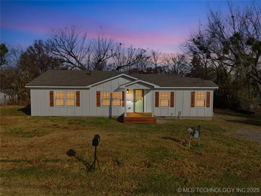 311 E Indiana Avenue, Kiefer, OK 74041 - Image #2