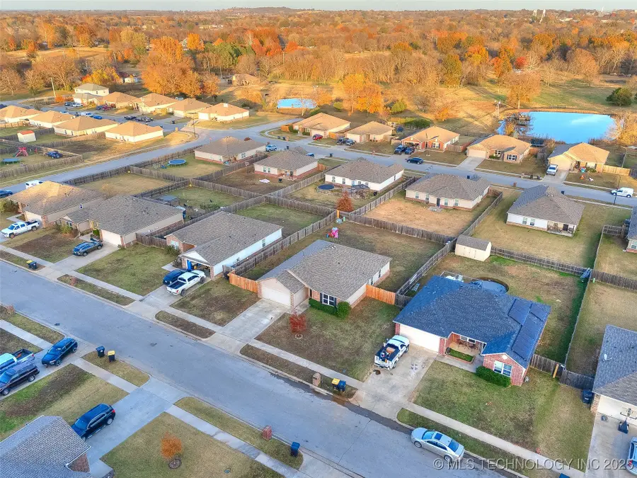 14751 S 274th East Avenue, Coweta, OK 74429 - Image #3