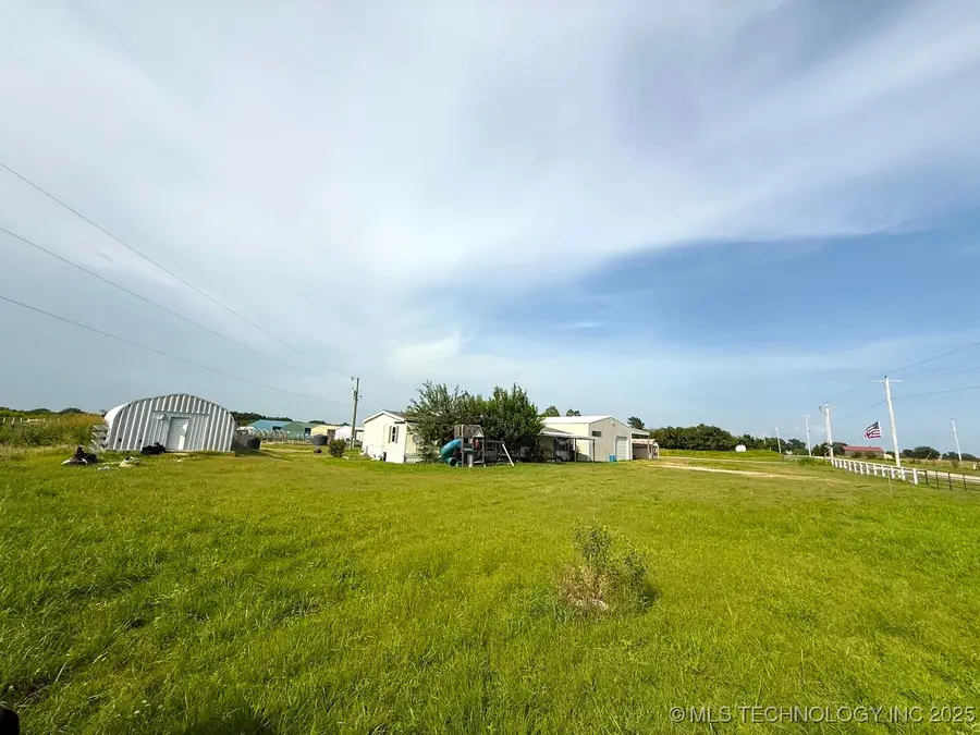 20211 Cedar Road, Henryetta, OK 74437 - Image #3