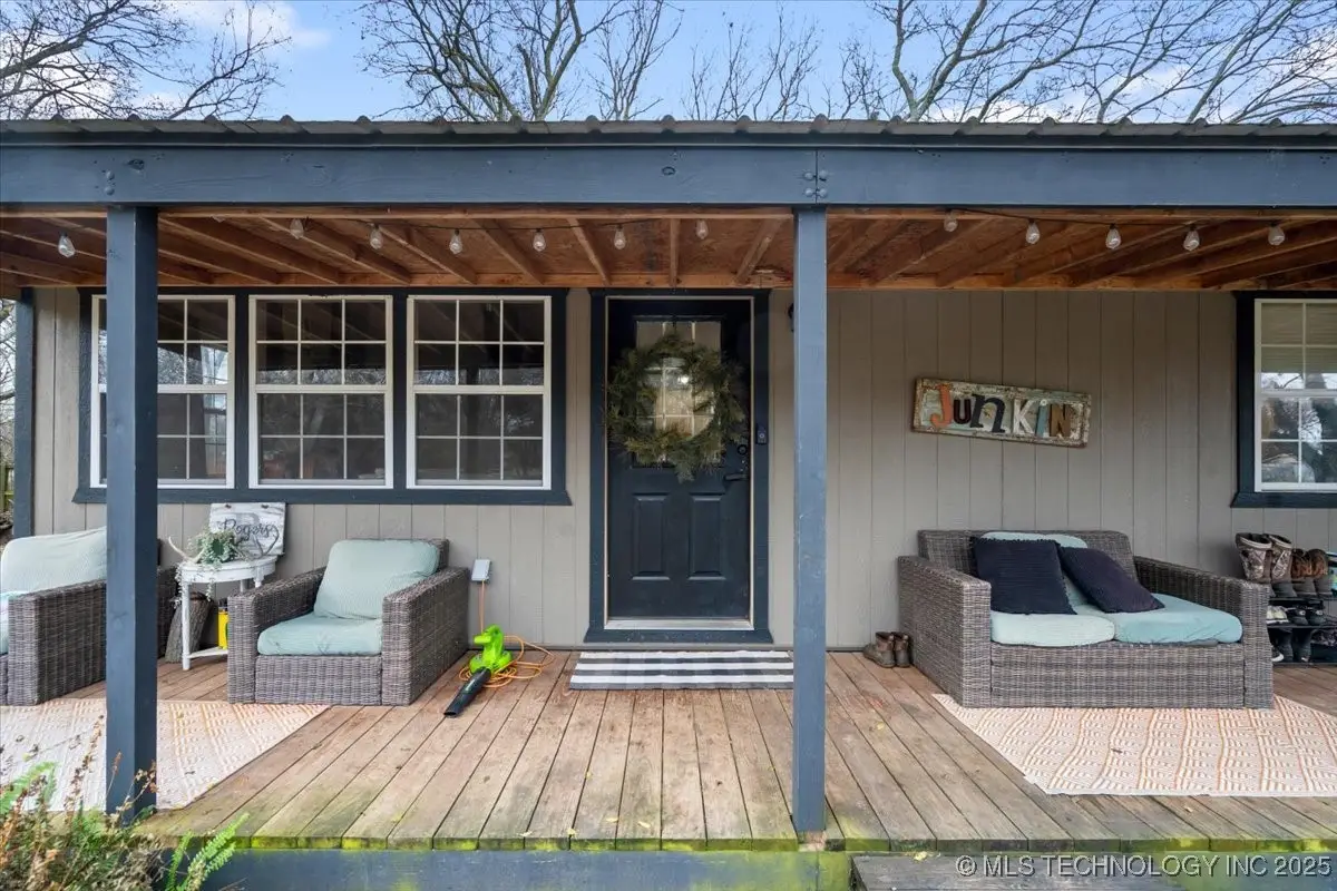 30308 E 676 Road, Wagoner, OK 74467 - Image #1