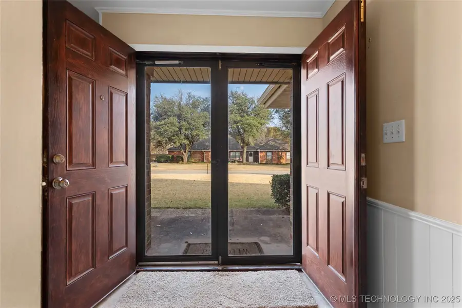 1206 N Meadow Drive, Ardmore, OK 73401 - Image #2