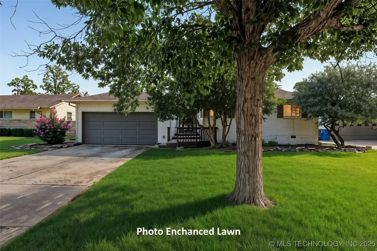 3027 S Joplin Avenue, Tulsa, OK 74114 - Image #1