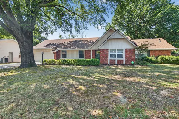 8308 S Indianapolis Place, Tulsa, OK 74137