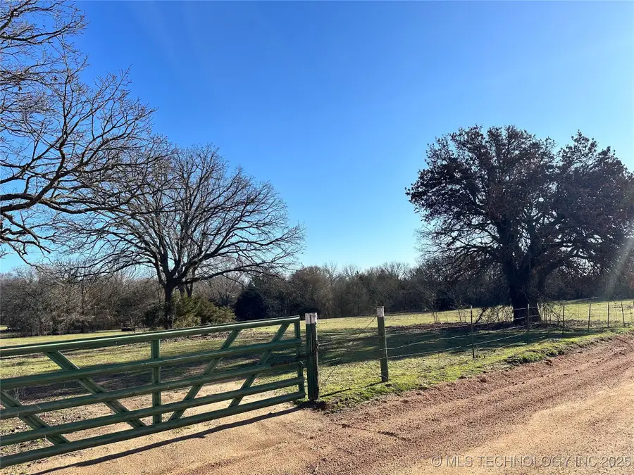 6806 S Rock Creek Loop, Tishomingo, OK 73460 - Image #3