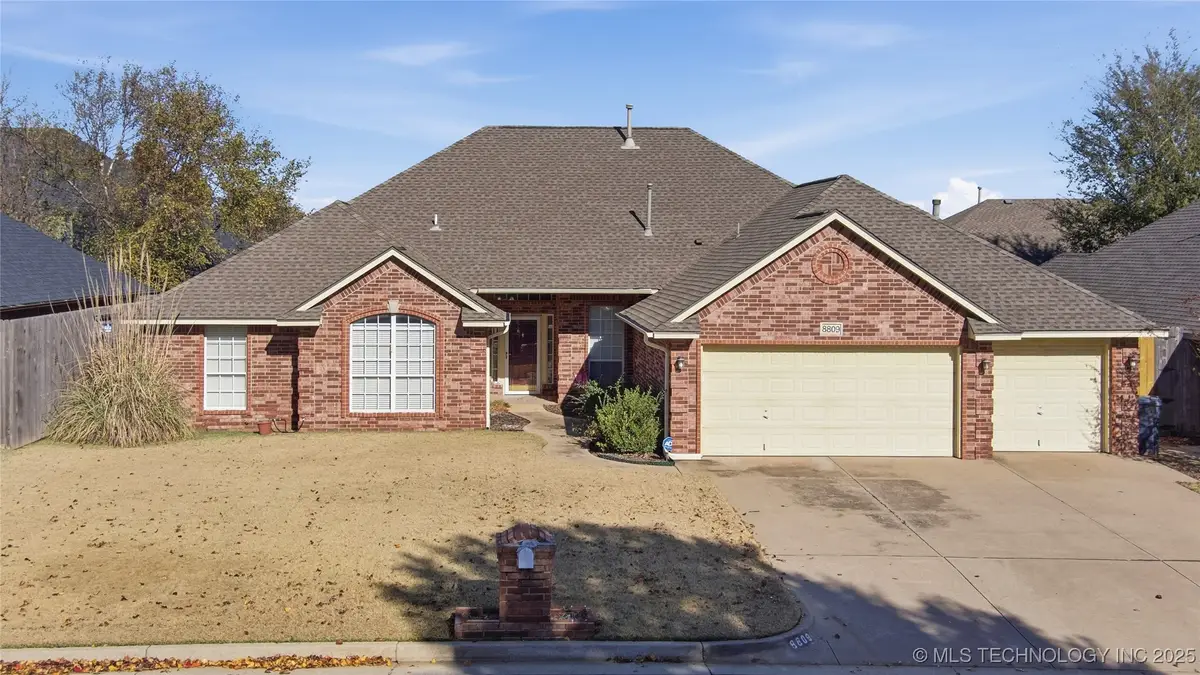 8809 NW 115th Street, Oklahoma City, OK 73162 - Image #1