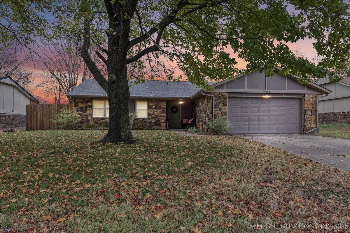 13635 S 285th East Avenue, Coweta, OK 74429 - Image #1