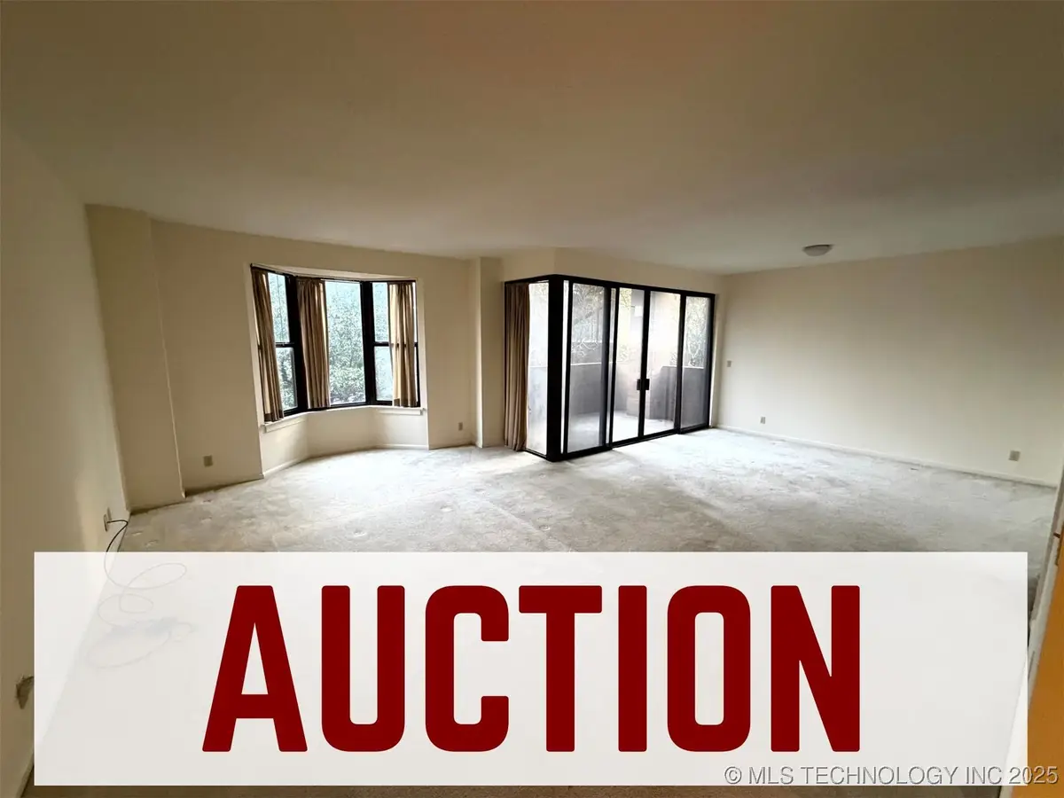 2121 S Yorktown Avenue #302, Tulsa, OK 74114 - Image #1