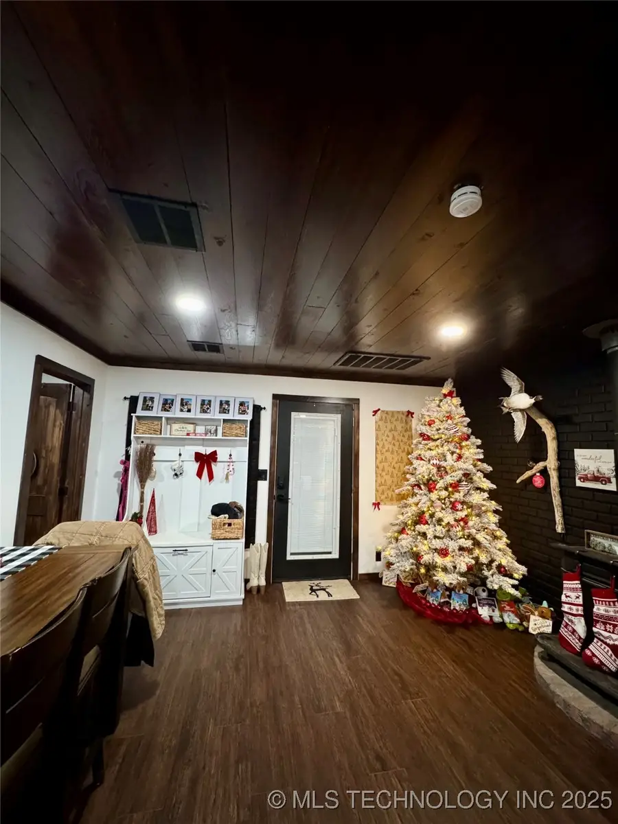 8005 W 68th Street, Grove, OK 74344 - Image #2