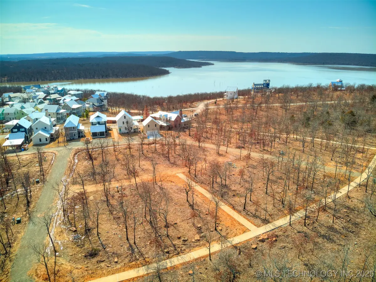 100 Brookside Drive, Carlton Landing, OK 74432 - Image #1