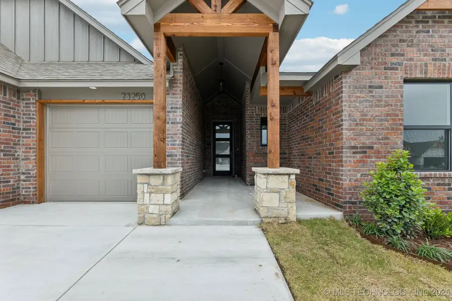 23250 E 106th Place S, Broken Arrow, OK 74014 - Image #2