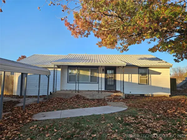 822 Ash Avenue, Blackwell, OK 74631