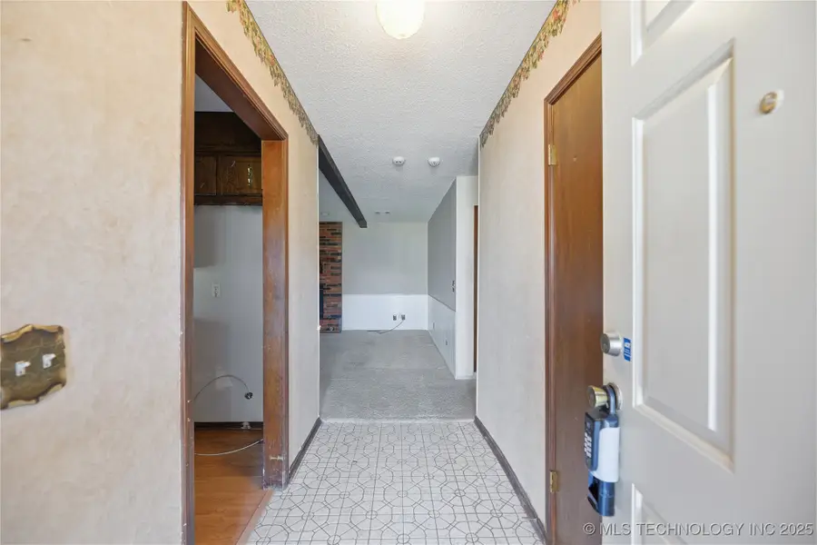 1210 Parkland Avenue, Claremore, OK 74017 - Image #2