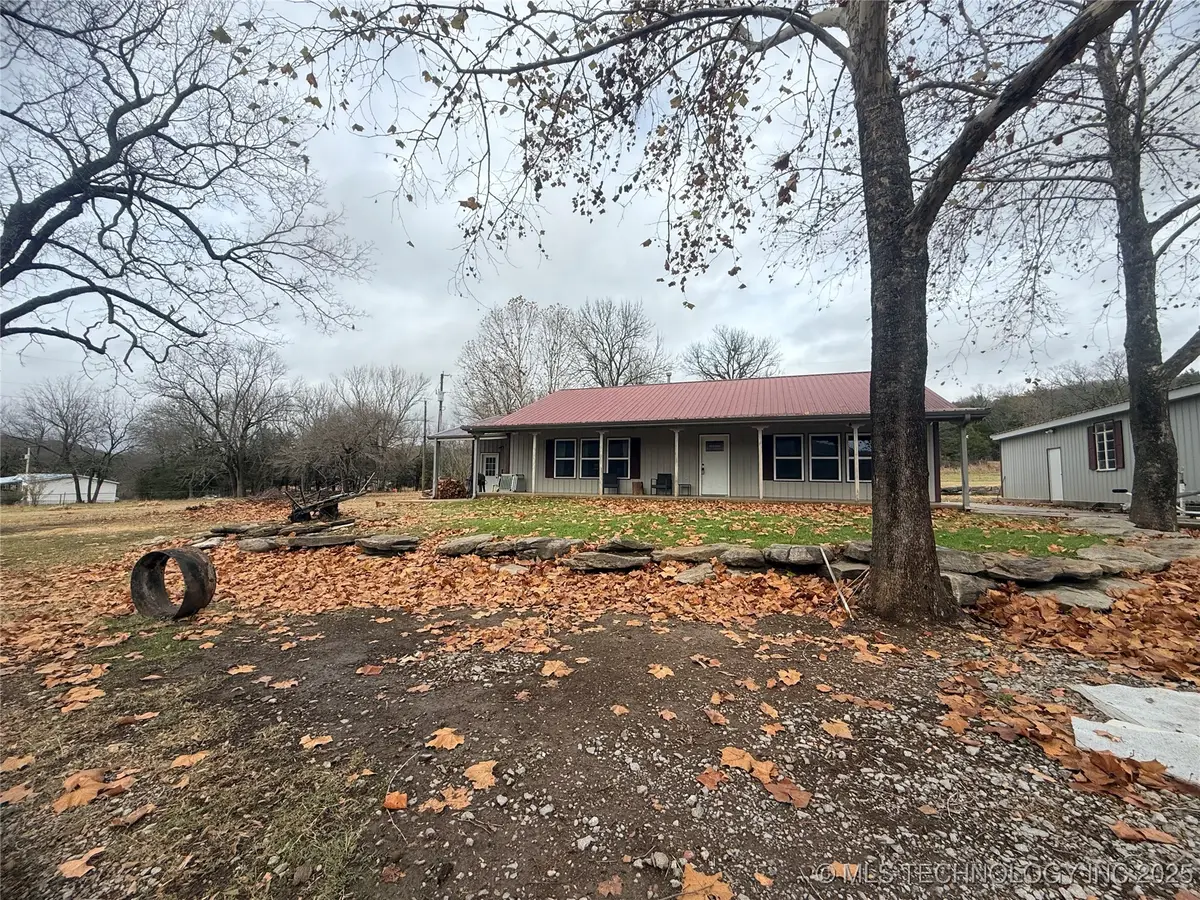 2002 Cedar Bluff Road, Fort Gibson, OK 74434 - Image #1