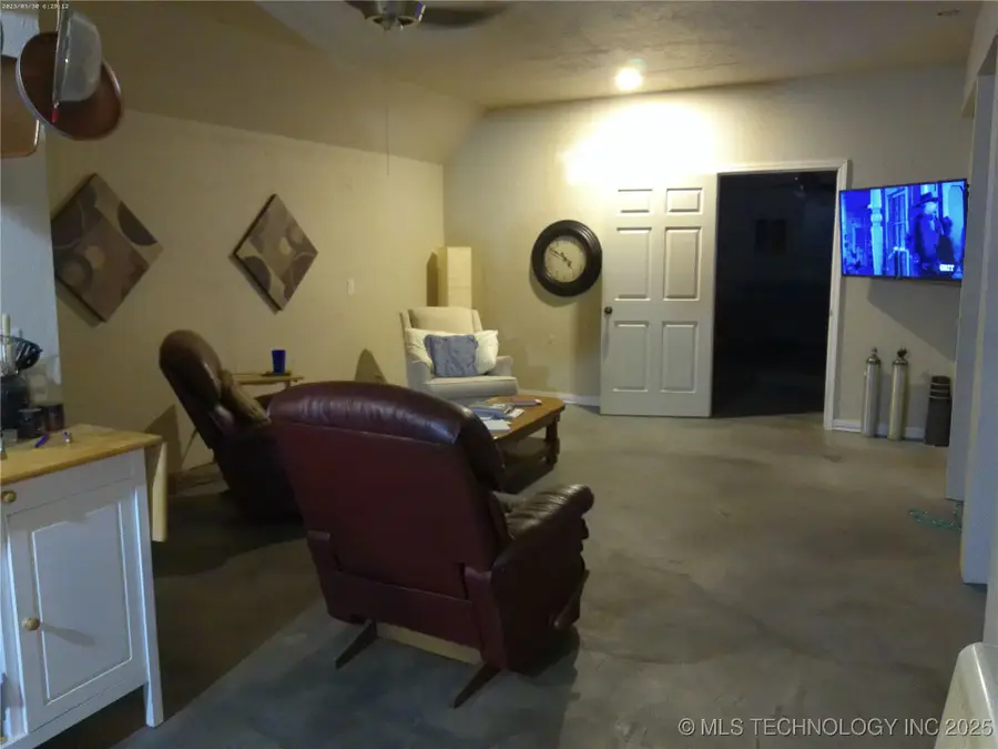 13458 S 241st East Avenue, Coweta, OK 74429 - Image #2