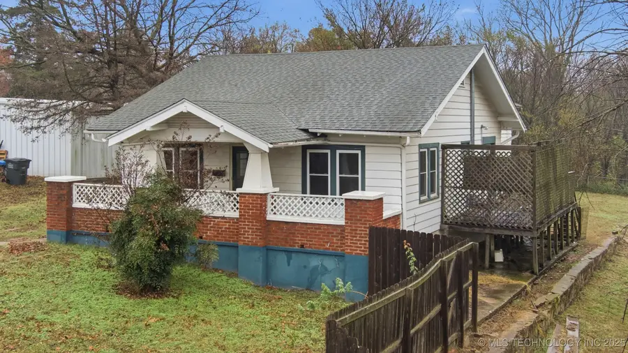 137 E 11th Avenue, Bristow, OK 74010 - Image #2