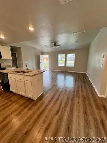 713 Pemberly, Colbert, OK 74733 - Image #2