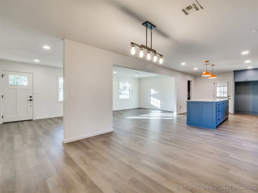 1331 S 101st Avenue, Tulsa, OK 74137 - Image #2